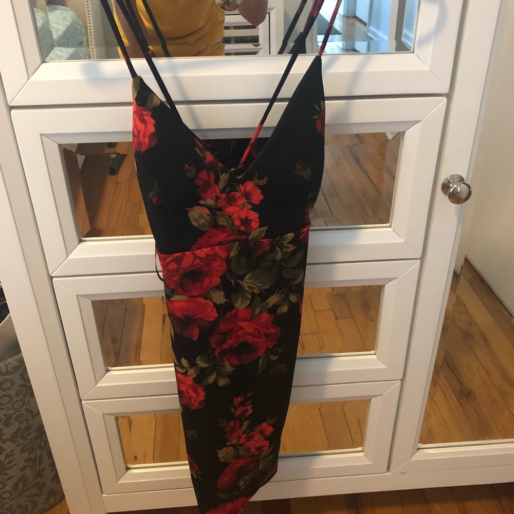 Short Floral bodycon dress